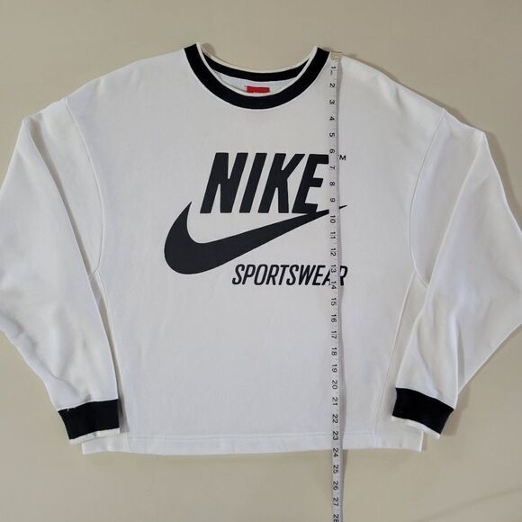 Nike Women's Archive Sweatshirt - Picture 8 of 16
